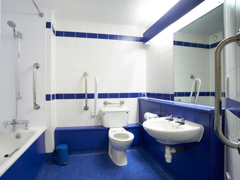 Travelodge Edinburgh Dreghorn Extérieur photo