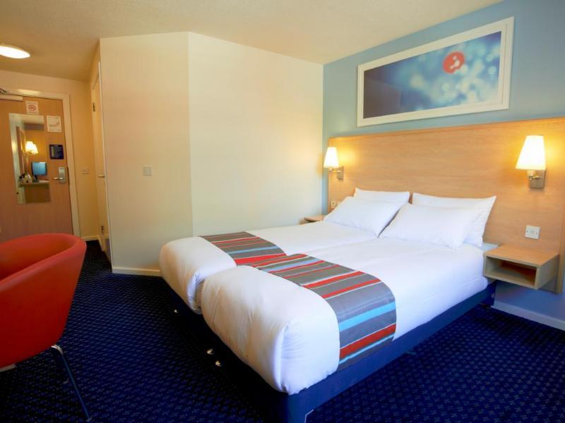 Travelodge Edinburgh Dreghorn Extérieur photo